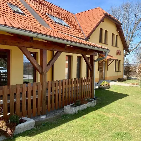 بيت ضيافة Kolo Prostredni Svince
